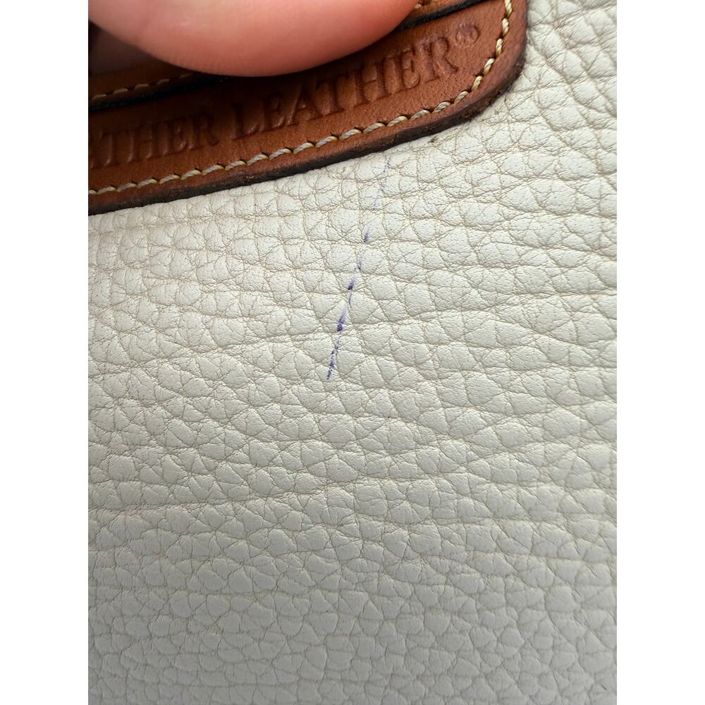Authentic Vintage Dooney & Bourke All-Weather (AWL) Classic Medium Essex Bag - Picture 13 of 15
